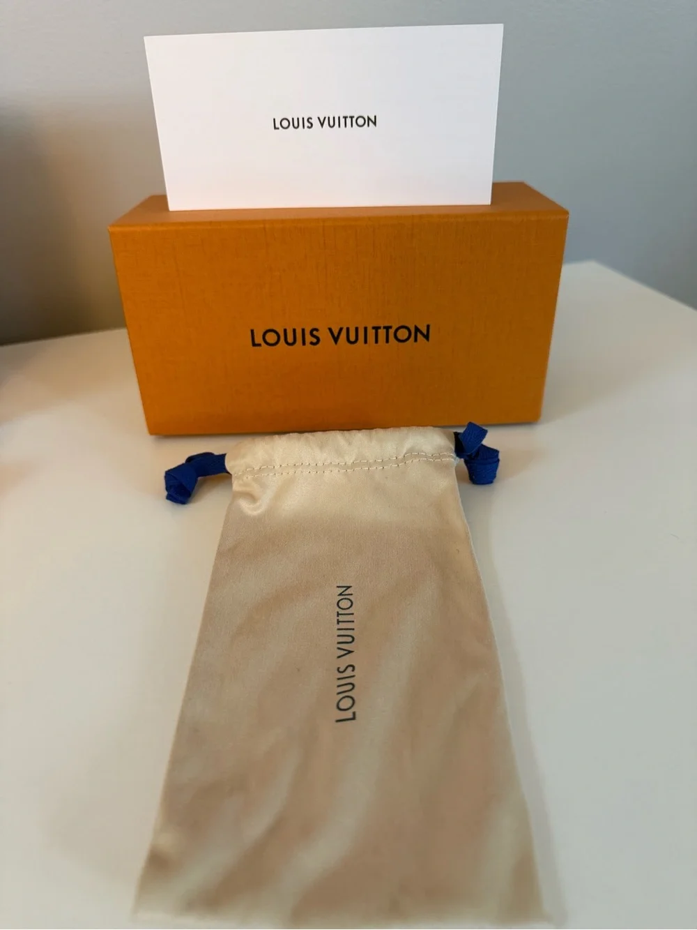 Louis Vuitton Petite Soupçon Cat Eye Sunglasses, Model# Z1857W